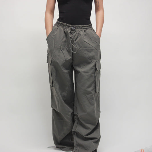 PANTALÓN BAGGY GRIS